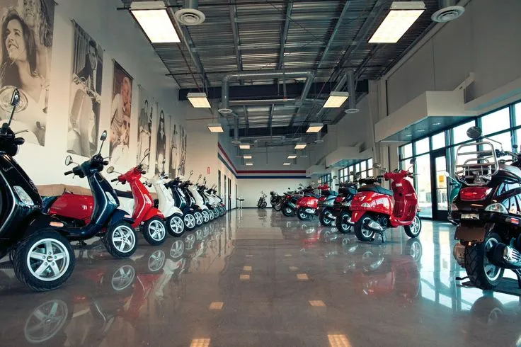 Showroom Vespa 2